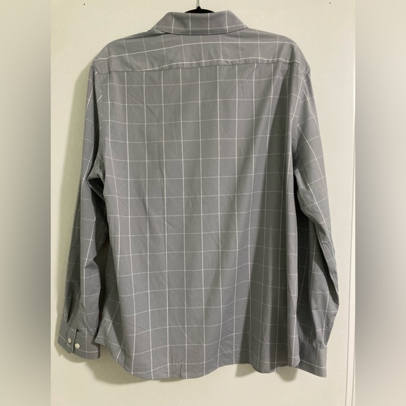 Simple pattern men’s button up shirt - Picture 3 of 5